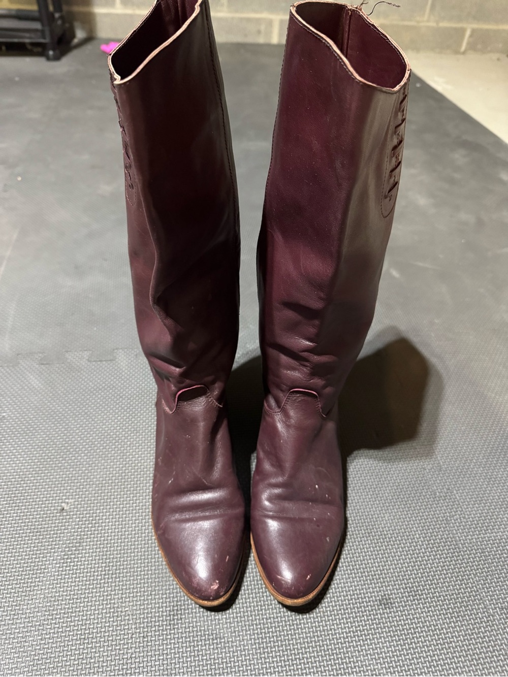 Women's Tall Leather Boots in Burgundy